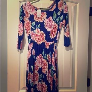 Boutique maxi dress with pockets.